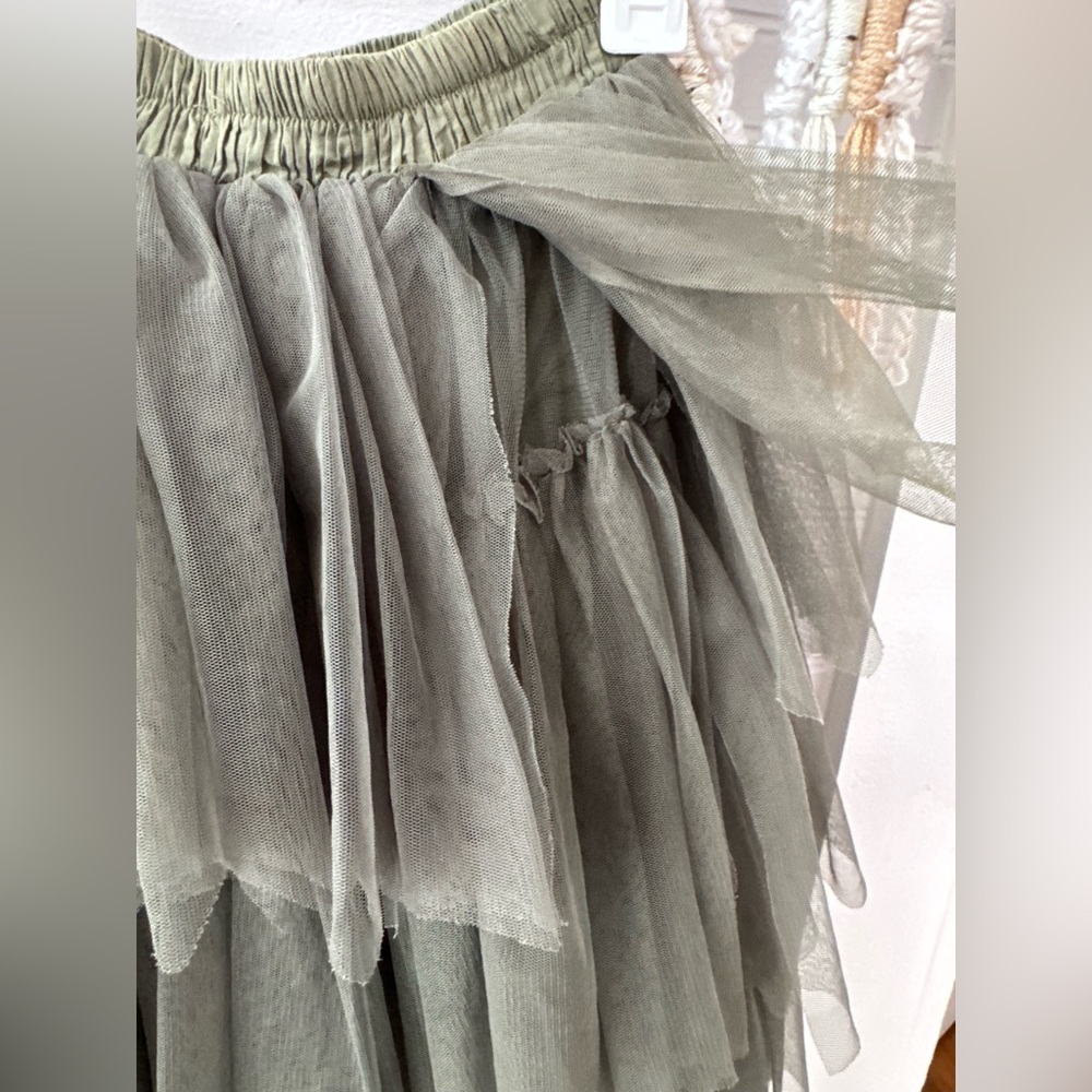 Layered tulle skirt - Picture 6 of 8